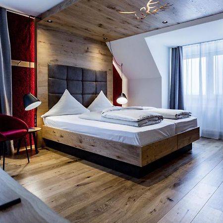 Hotel Hirsch Ной-Улм Екстериор снимка