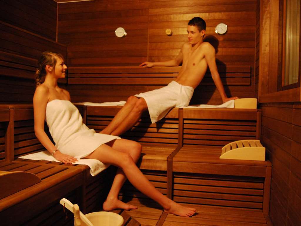 Hotel Hirsch Ной-Улм Съоръжения снимка