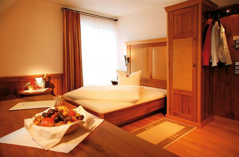 Hotel Hirsch Ной-Улм Стая снимка