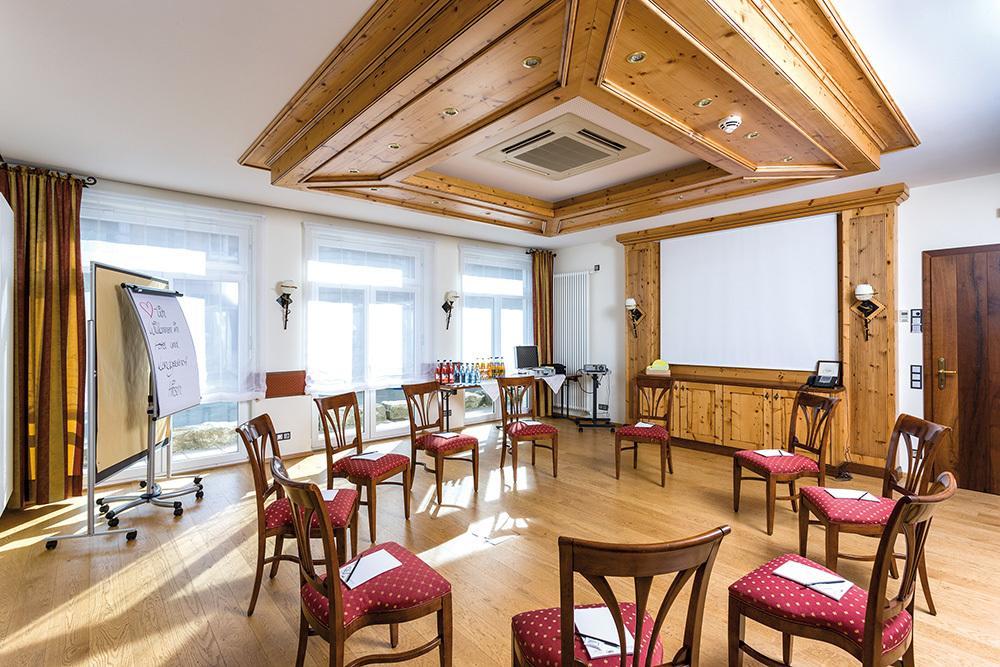 Hotel Hirsch Ной-Улм Екстериор снимка