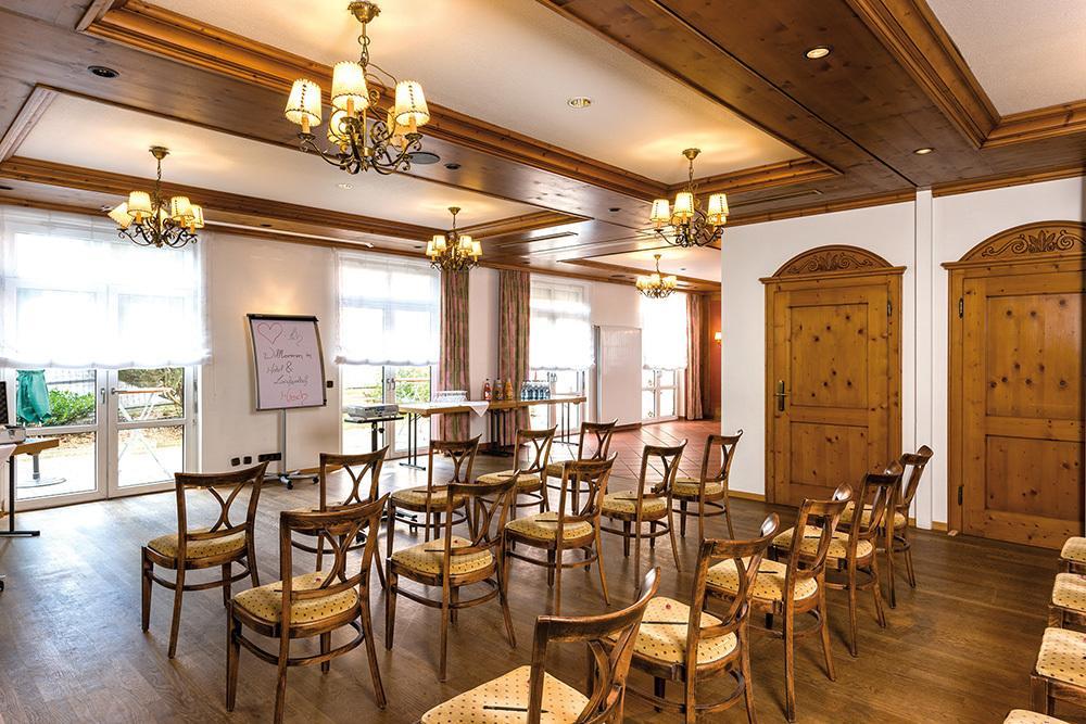 Hotel Hirsch Ной-Улм Екстериор снимка